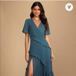 Lulu’s Midi Dress - Actual Color is Light Blue